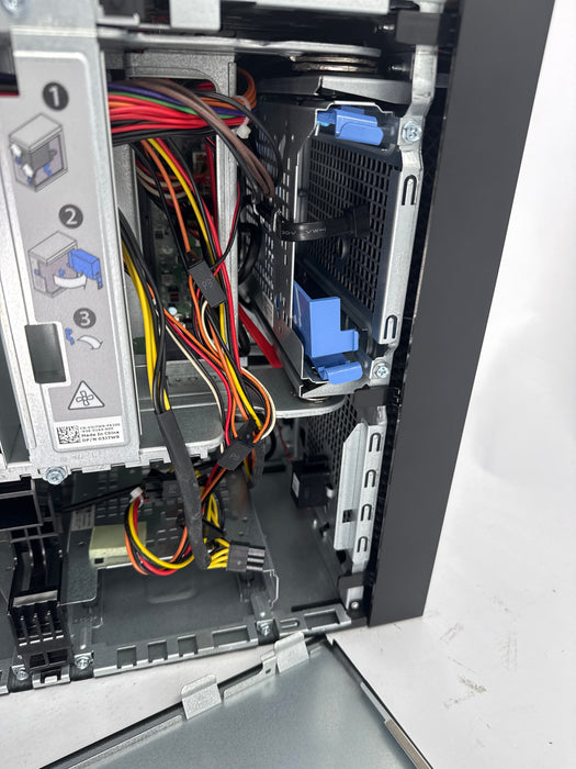 Dell Precision 3630 Tower Xeon E-2174G CPU @ 3.80GHz 512GB 16GB