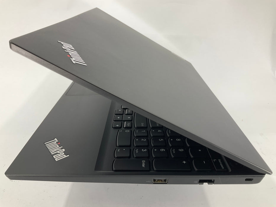 Lenovo ThinkPad E15 Gen 4 15.6" Core i5-1235U 256GB 16GB B Win 11 Pro