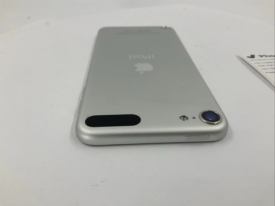 Apple iPod Touch 5th Gen 32GB Silver A1421
