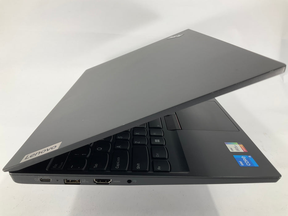 Lenovo ThinkPad E15 Gen 4 15.6" Core i5-1235U 256GB 16GB B Win 11 Pro *READ*