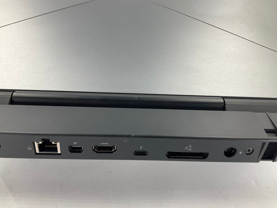 Alienware 17 R4 17.3" Core i7-7700HQ 1TB(SSD) 256GB(NVME) 16GB GTX 1060 6GB