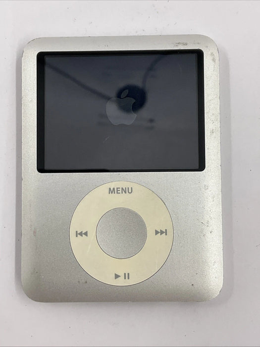 Apple iPod Nano 3rd Gen 8GB Silver A1236