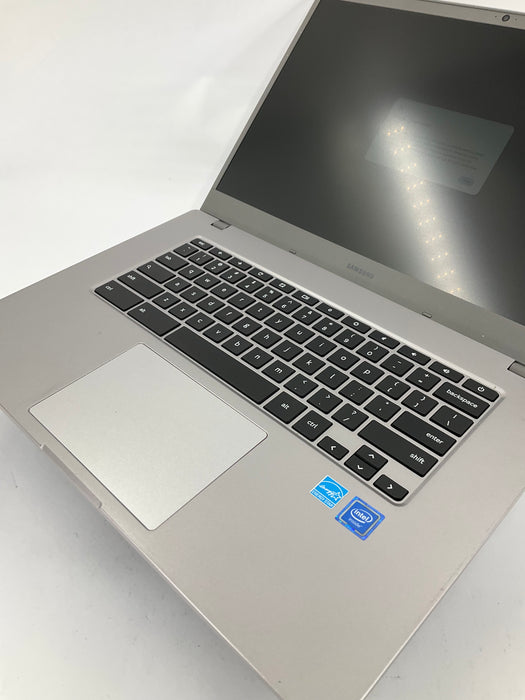 Samsung ChromeBook 4+ 15.6" Intel Celeron N4020 32GB 4GB B Chrome OS