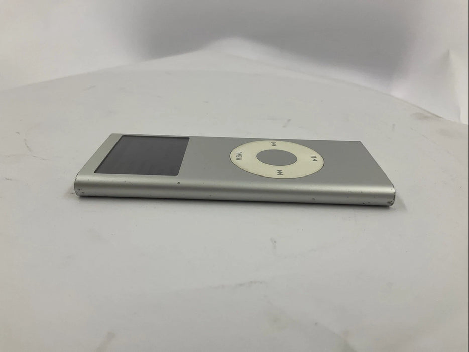 Apple iPod Nano 2nd Generation 4GB Silver A1199
