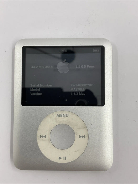 Apple iPod Nano 3rd Gen 4GB Silver A1236