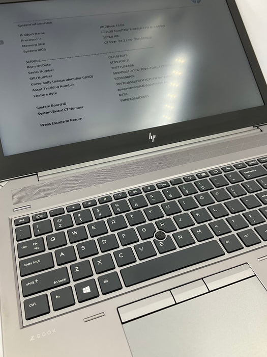 HP ZBook 15 G5 15.6" Core i7-8850H 256GB 32GB B Win 11 Pro P1000