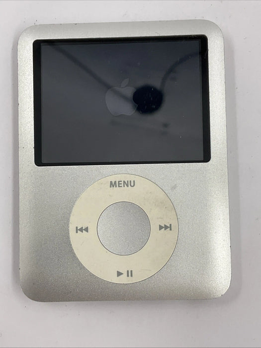 Apple iPod Nano 3rd Gen 4GB Silver A1236