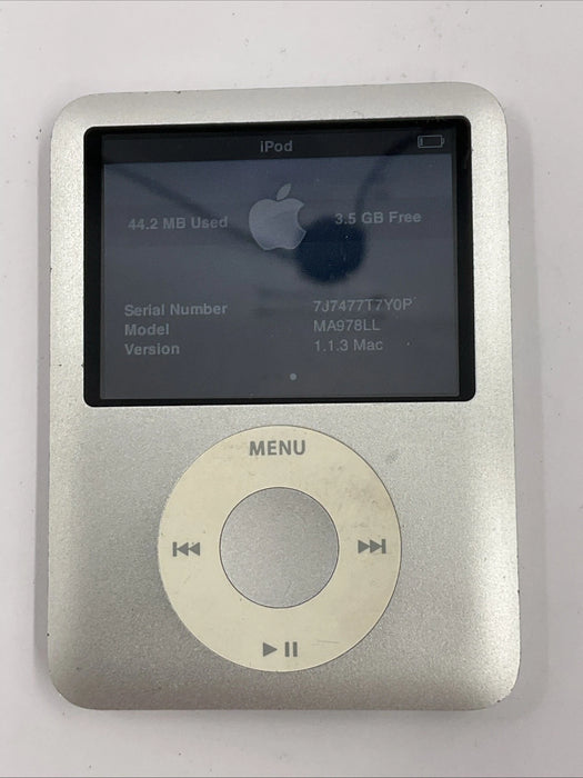 Apple iPod Nano 3rd Gen 4GB Silver A1236