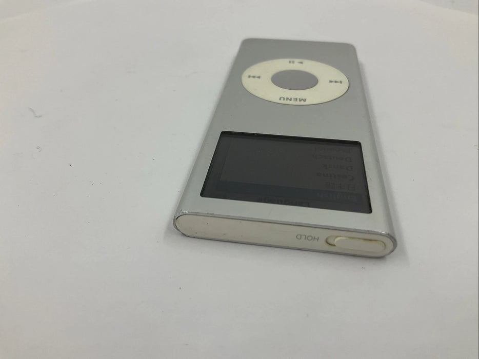 Apple iPod Nano 2nd Generation 4GB Silver A1199