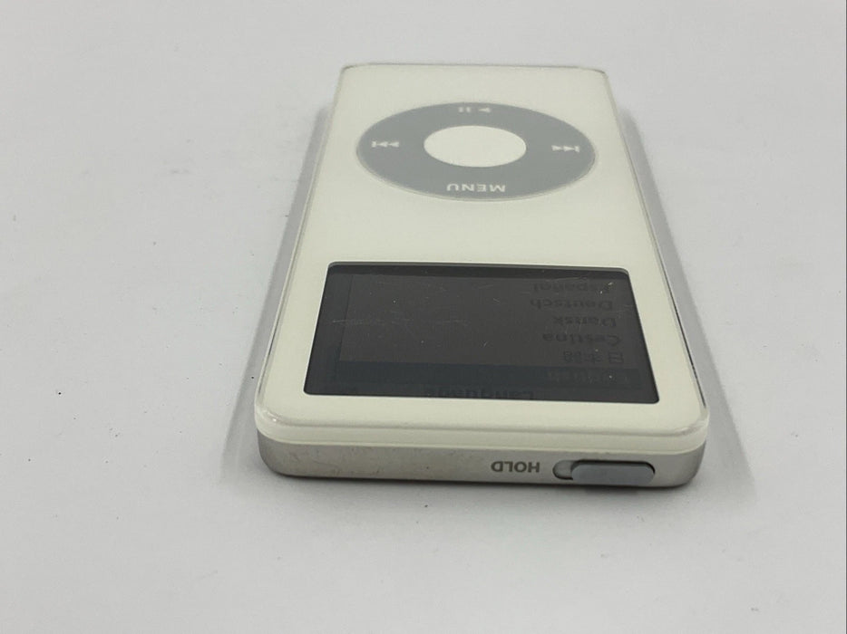Vintage Apple iPod Nano 1st Generation 2GB White A1137