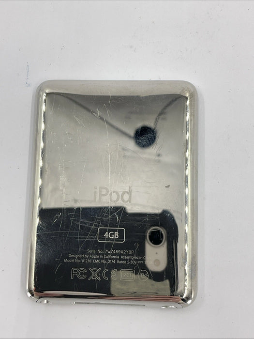 Apple iPod Nano 3rd Gen 4GB Silver A1236