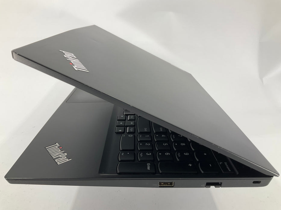 Lenovo ThinkPad E15 Gen 4 15.6" Core i5-1235U 256GB 16GB B Win 11 Pro
