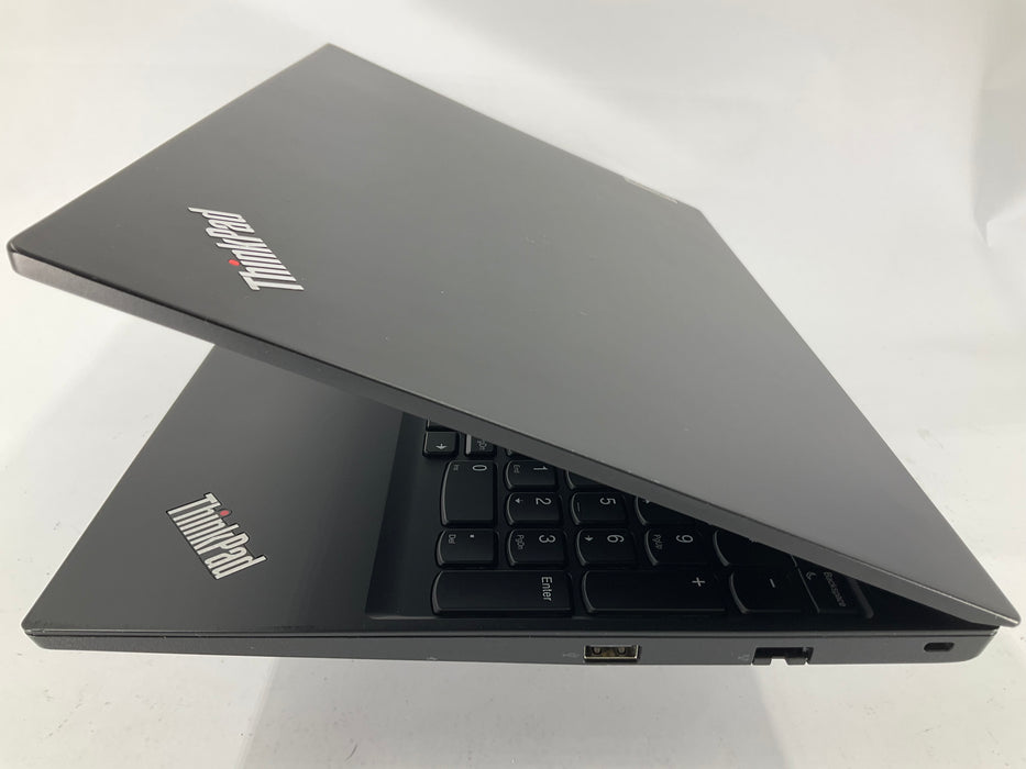 Lenovo ThinkPad E15 Gen 4 15.6" Core i5-1235U 256GB 16GB B Win 11 Pro